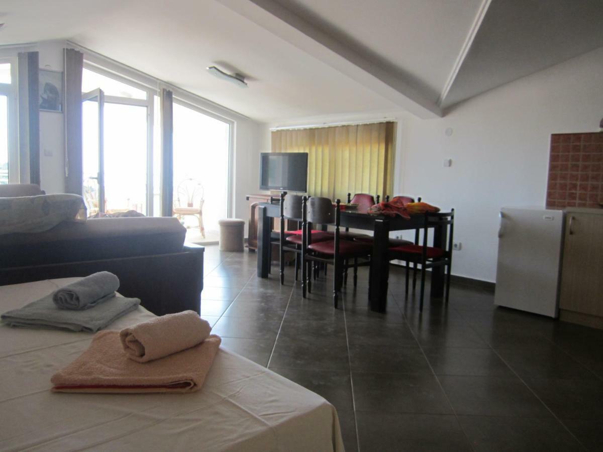Apartmani Neda Bane Петровац Экстерьер фото