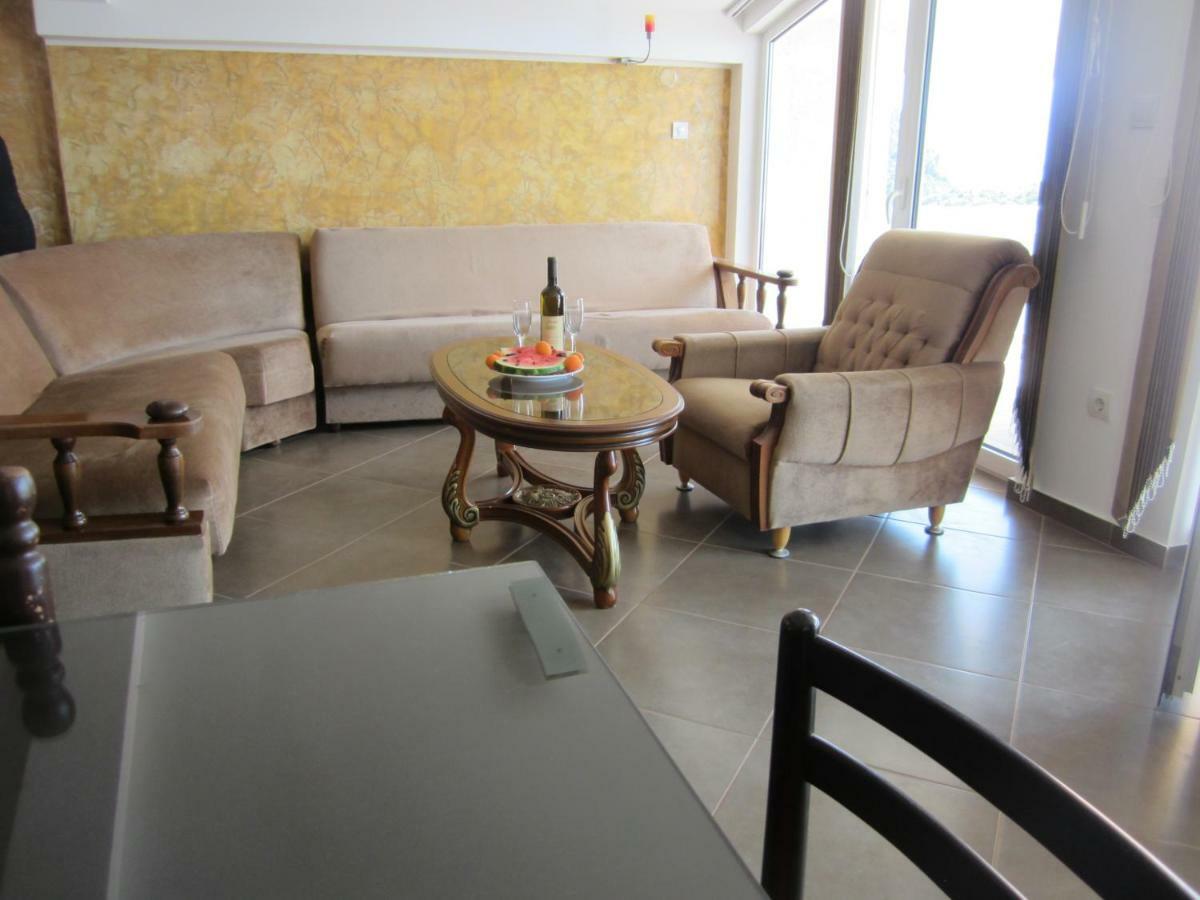 Apartmani Neda Bane Петровац Экстерьер фото