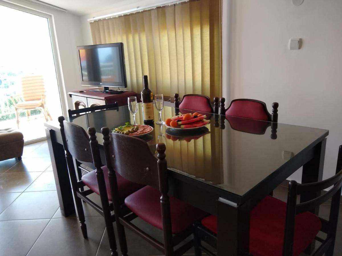 Apartmani Neda Bane Петровац Экстерьер фото