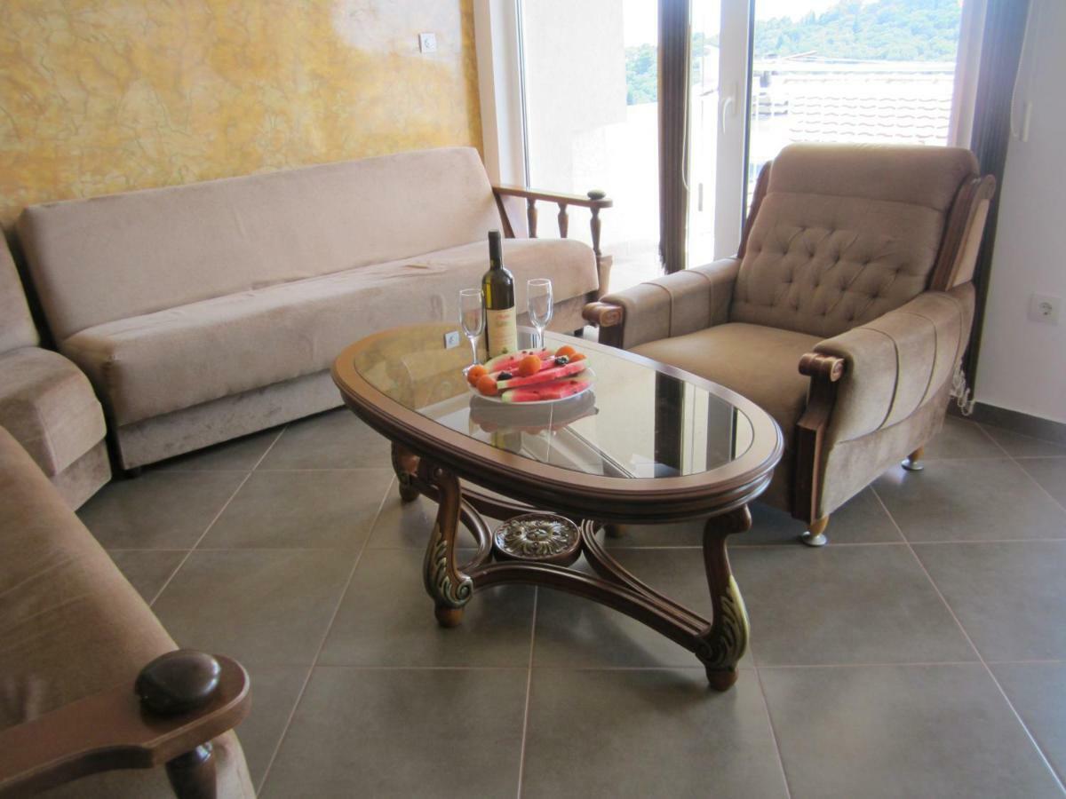 Apartmani Neda Bane Петровац Экстерьер фото