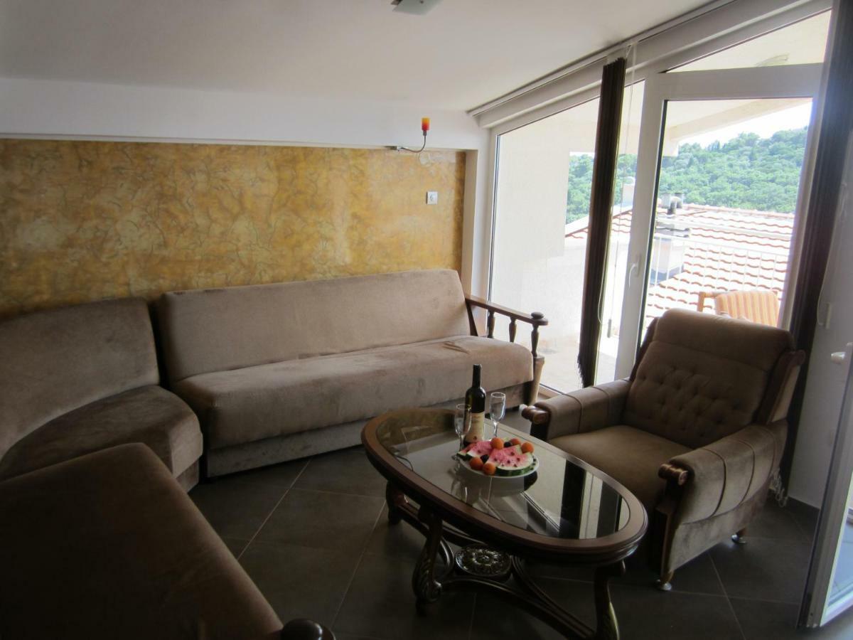 Apartmani Neda Bane Петровац Экстерьер фото