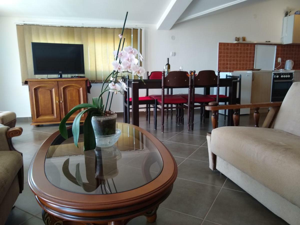 Apartmani Neda Bane Петровац Экстерьер фото